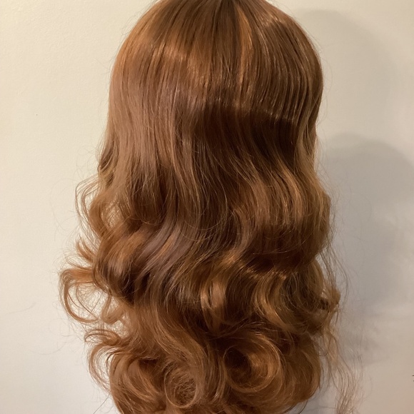 Synthetic Long Body Wave Wigs - Picture 1 of 8